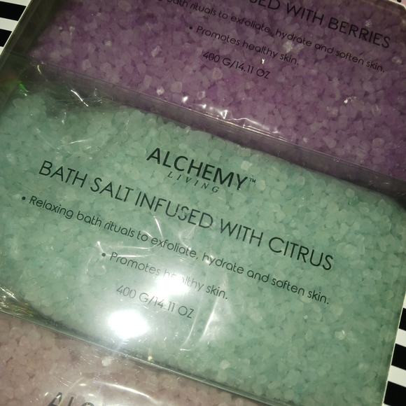 NWT! Bath Salt Set - Picture 6 of 8